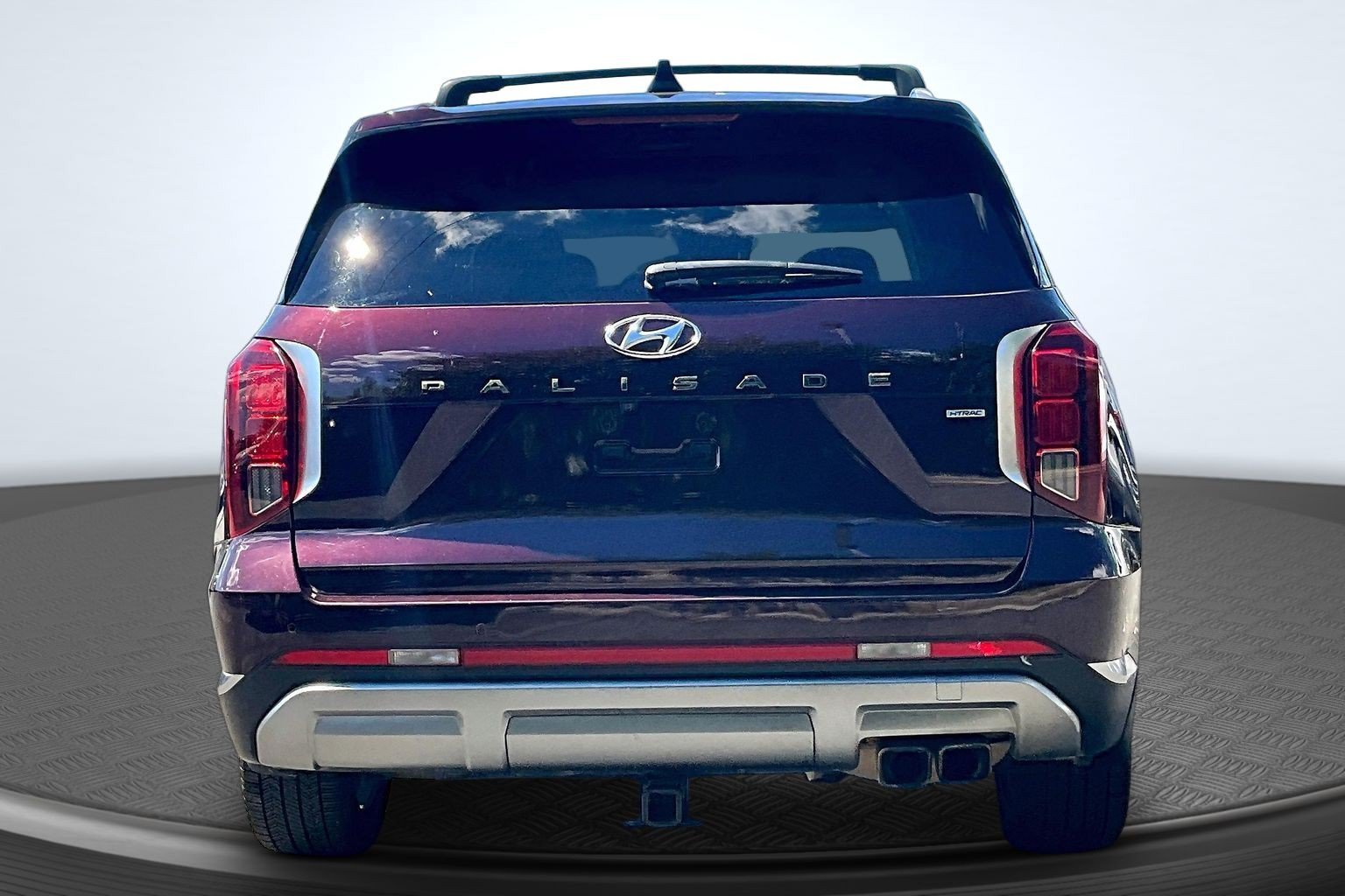 Used 2023 Red Hyundai Limited image 4