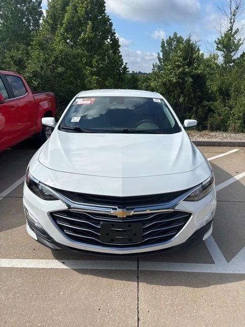 2020 Chevrolet Malibu's photo