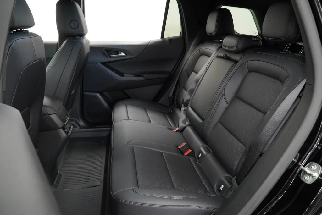 New 2027 Mosaic Black Metallic Chevrolet LT image 12