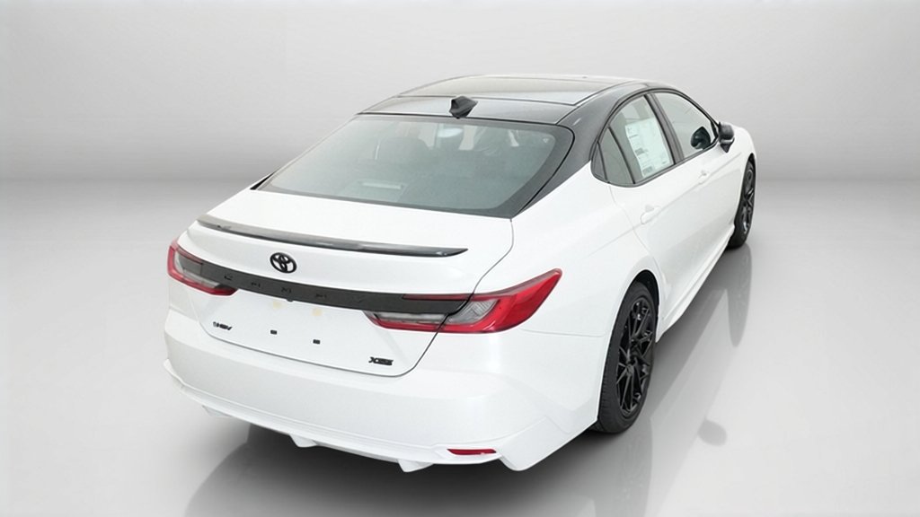 New 2026 Wind Chill Pearl with Midnight Black Metallic roof Toyota XSE image 27
