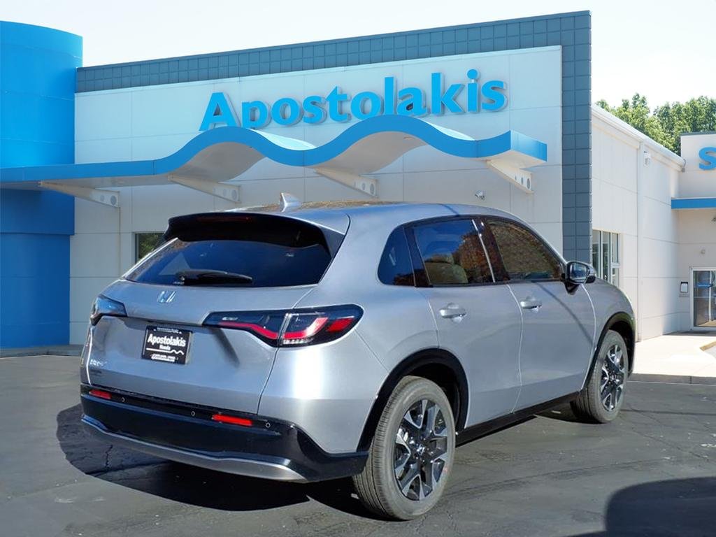 2026 Honda HR-V EX-L photo 2