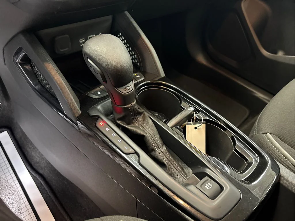 Used 2023 Red Chevrolet LT image 29