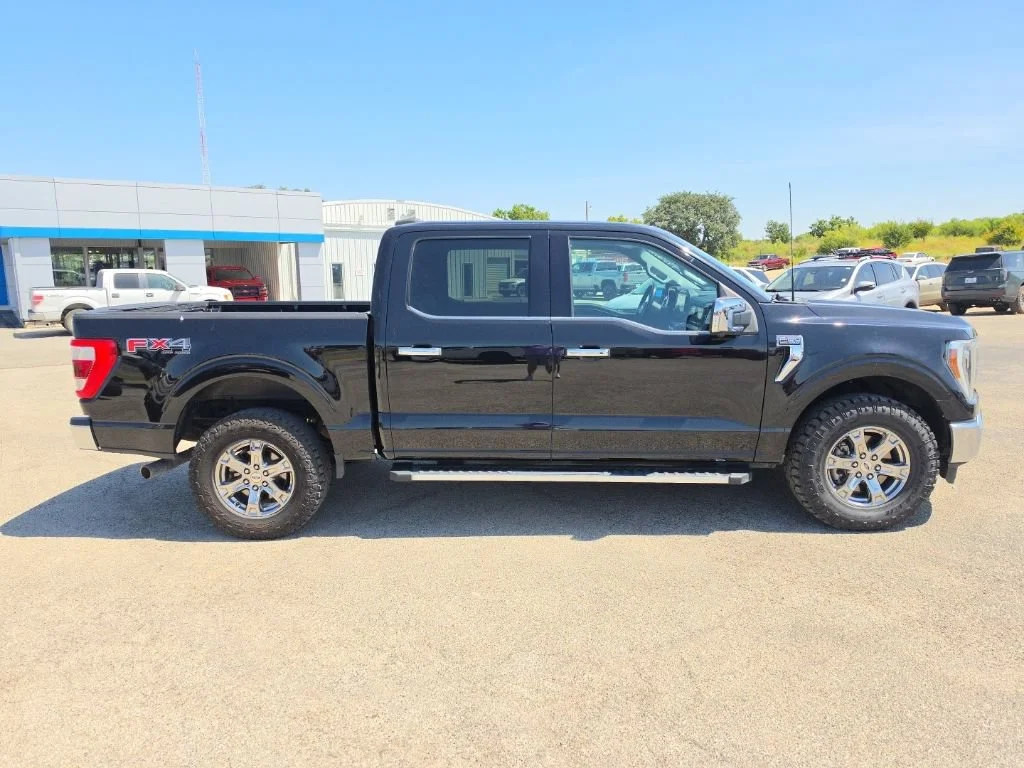 Used 2021 Black Ford XL image 5