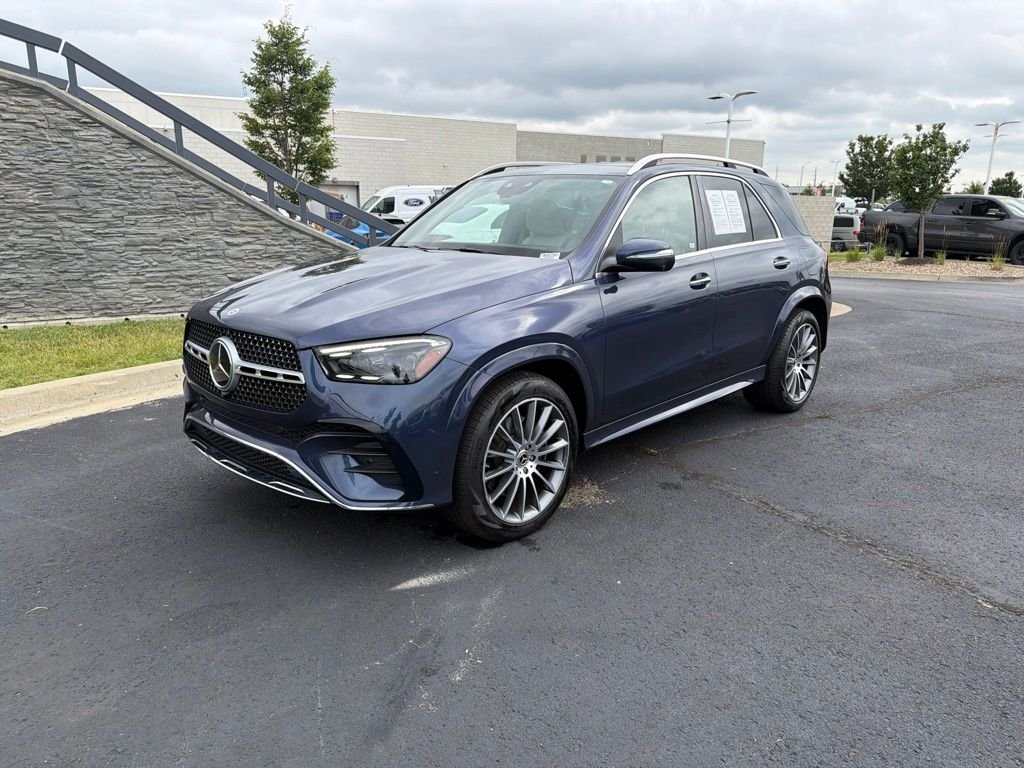 Used 2024  Mercedes-Benz GLE 450e image 3