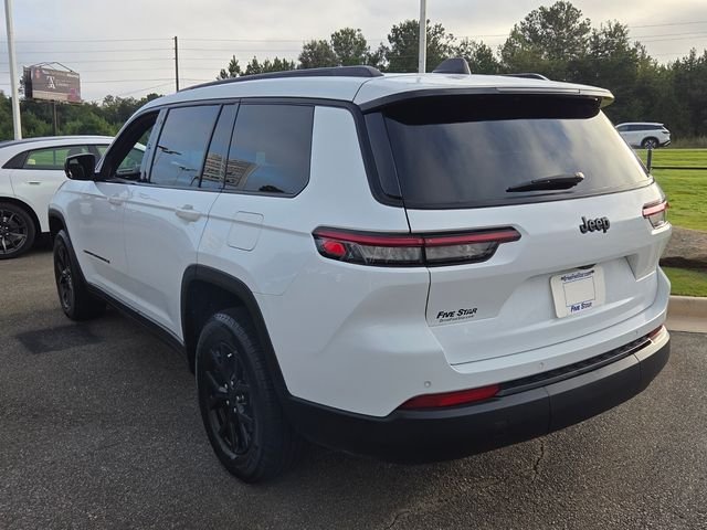 Used 2024 White Jeep Altitude X image 12