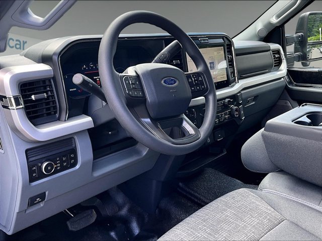 New 2026 Black Ford XLT image 7