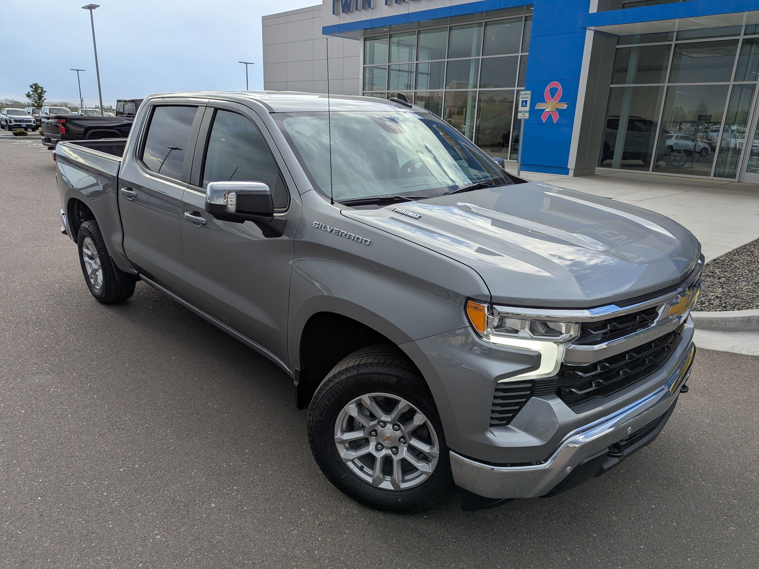 2026 Chevrolet Silverado 1500 LT - Photo 2