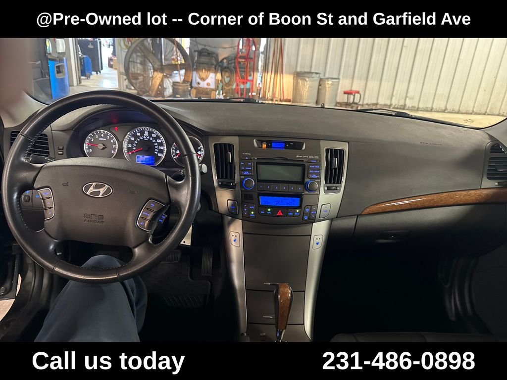 Used 2010 Brown Hyundai Limited image 18