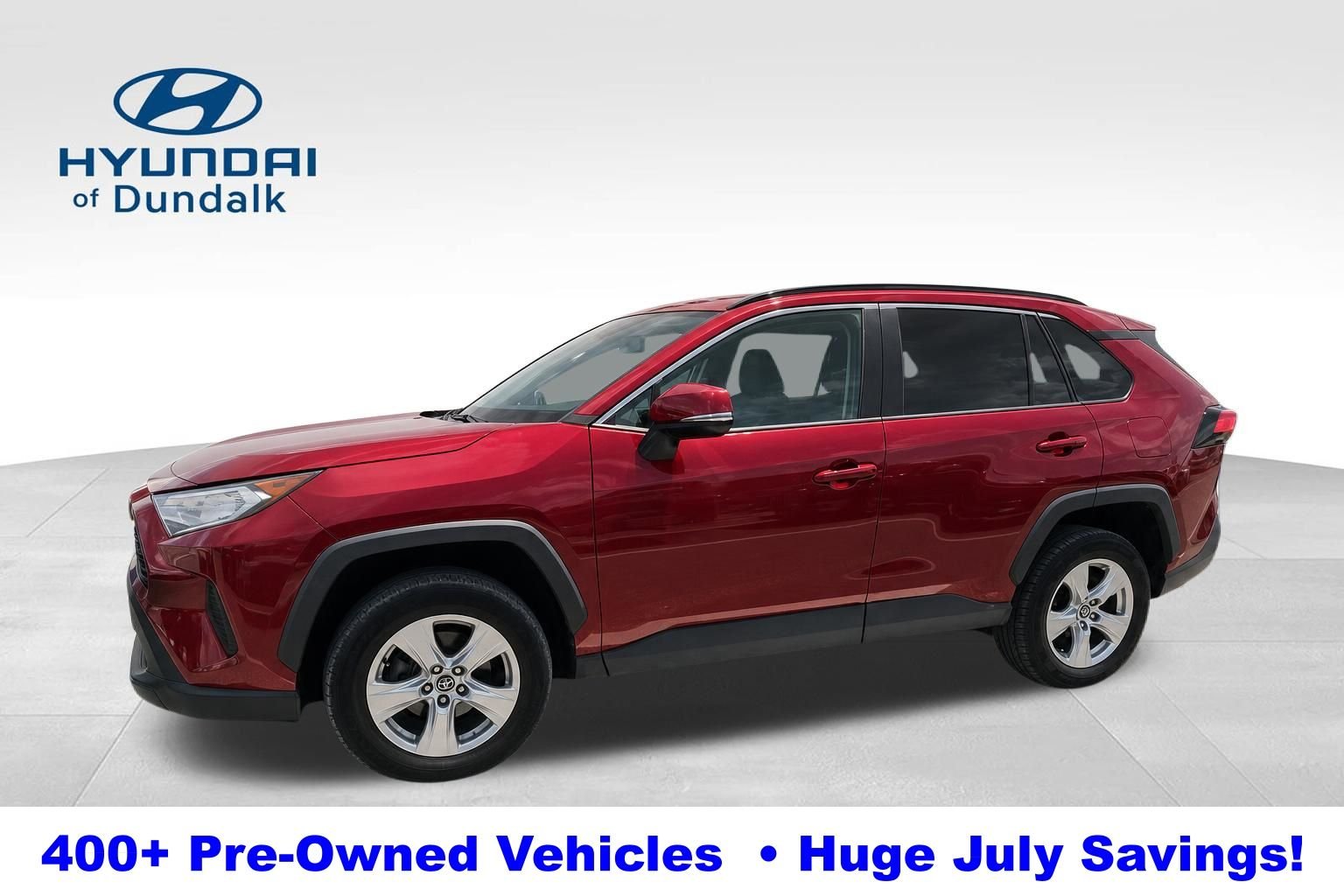 Used 2020 Red Toyota XLE image 3