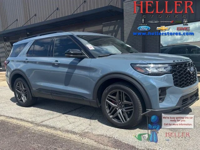Used 2025 Vapor Blue Ford ST image 1