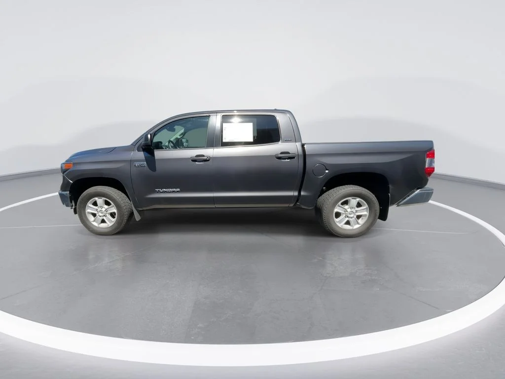 Used 2020 Gray Toyota SR5 image 5