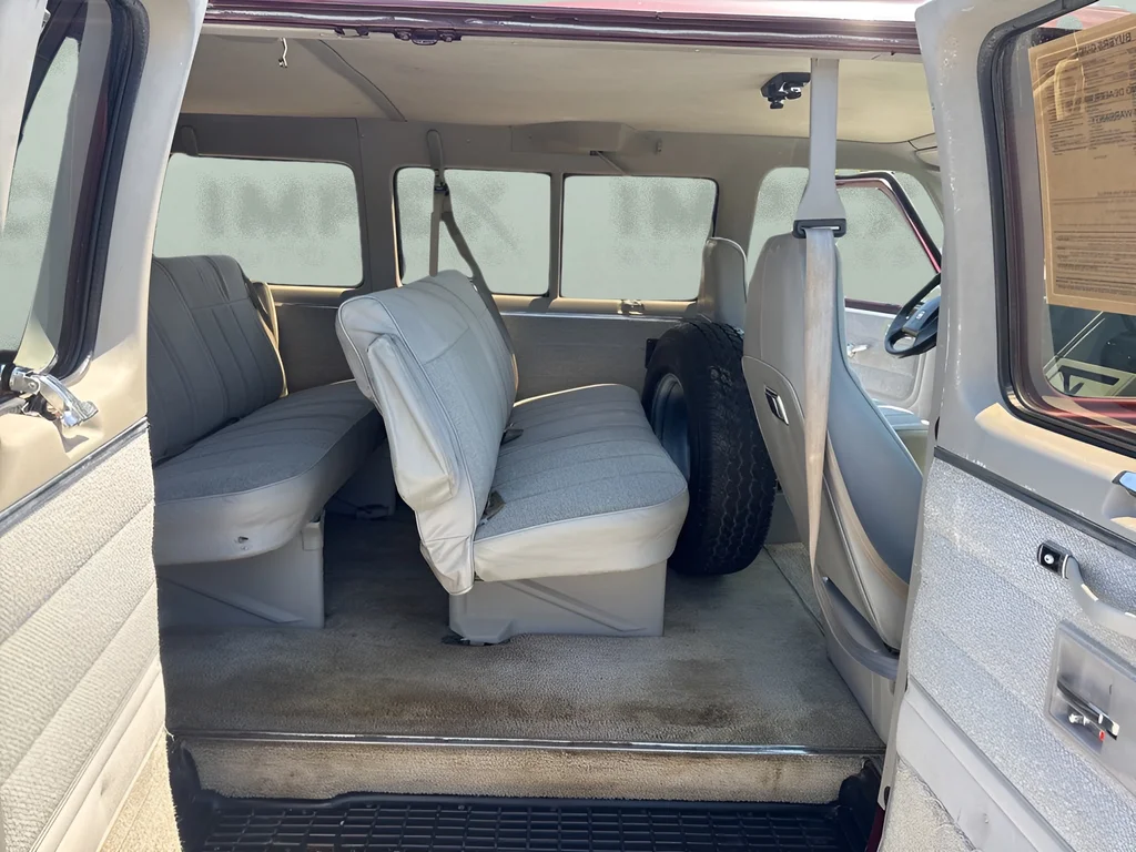 Used 1992  GMC Rally STX image 26