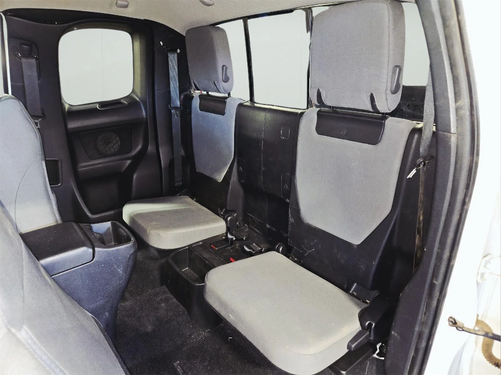 Used 2019 Super White Toyota SR5 image 32