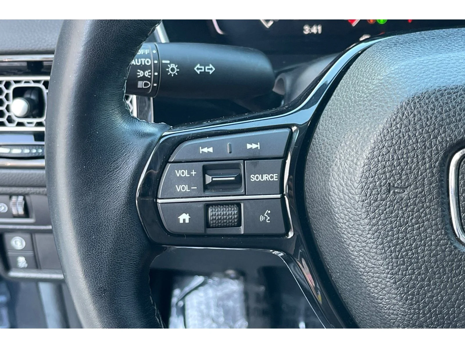 Used 2023 Meteorite Gray Metallic Honda EX image 33