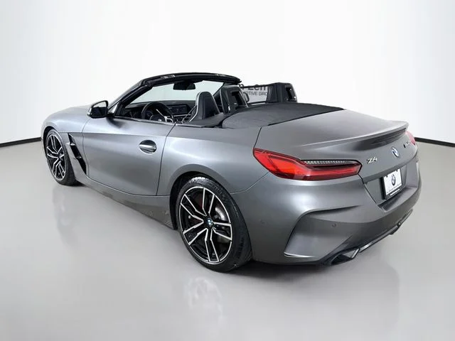 Used 2022 Gray BMW sDrive M40i image 5