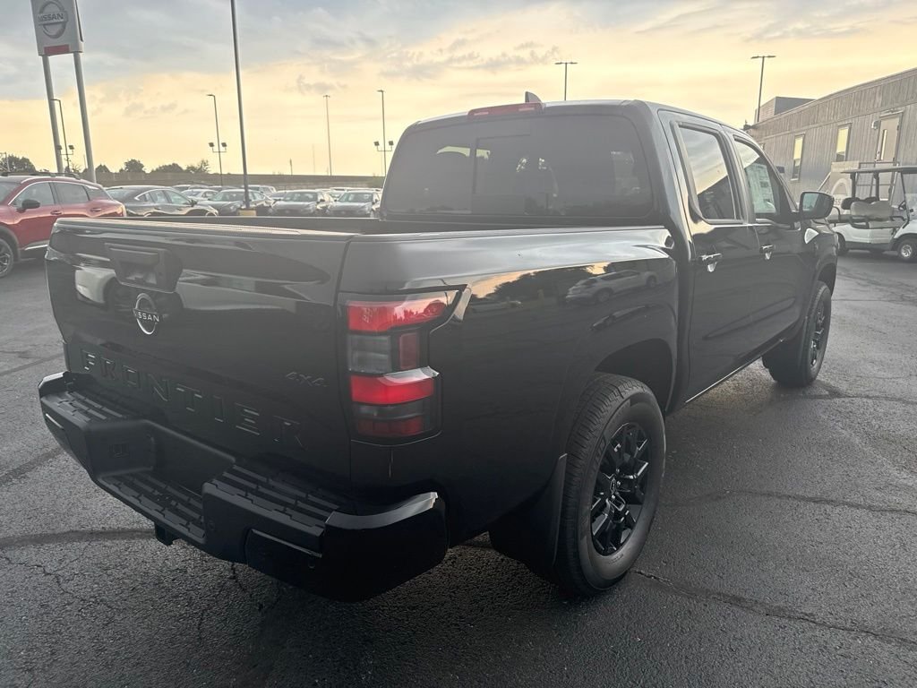 New 2026 Super Black Nissan Crew Cab SV image 3