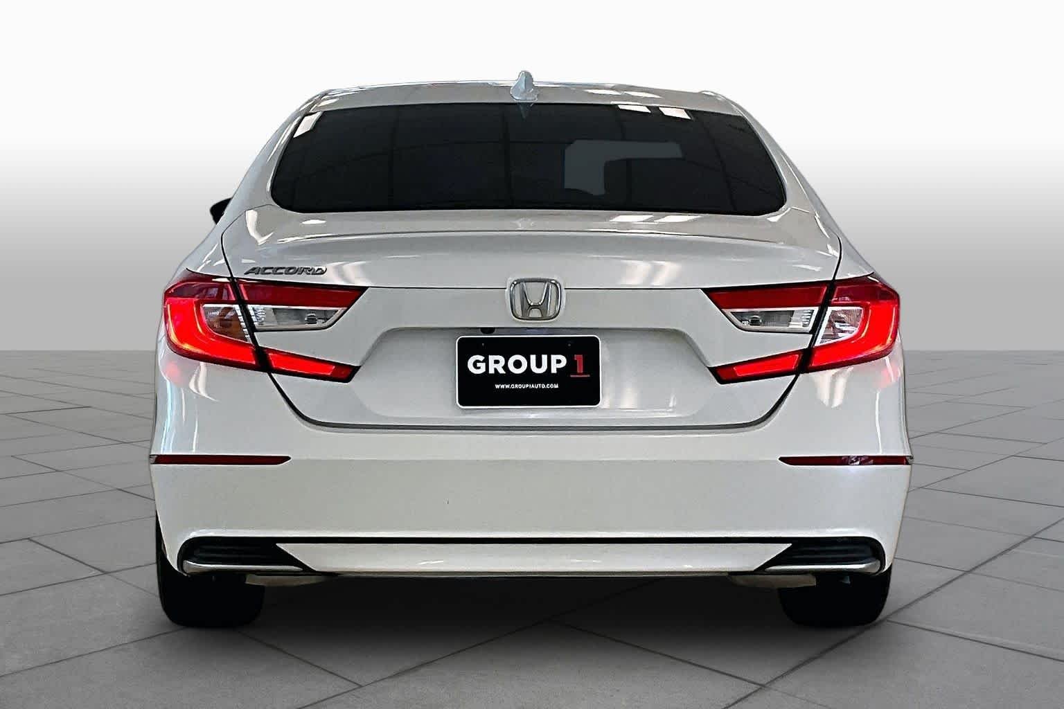 Used 2019 Platinum White Pearl Honda EX-L 1.5T image 4