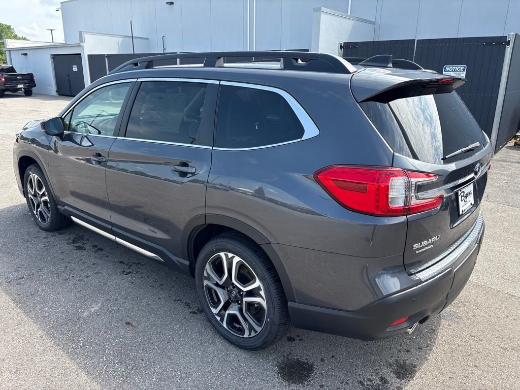 New 2026 MAGNETITE GRAY METALLIC Subaru Limited 7-Passenger image 5