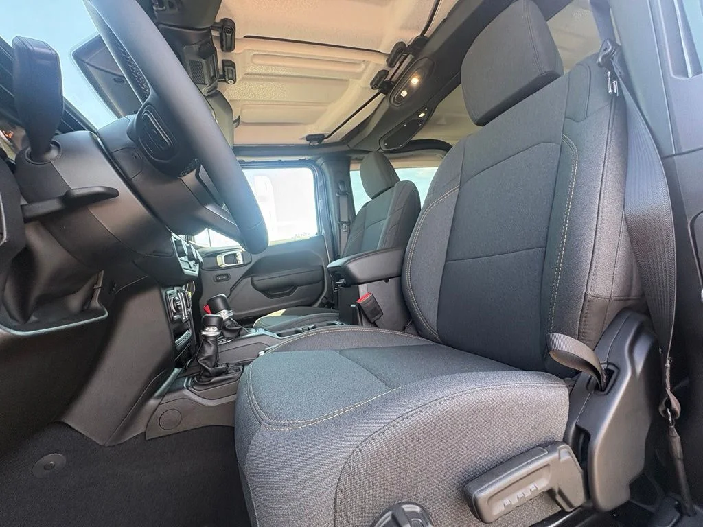 New 2026 Anvil Clear-Coat Exterior Paint Jeep Sport S image 12