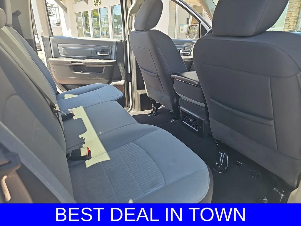Used 2022 White Ram SLT image 11
