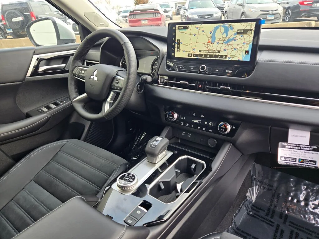 New 2026 Gray Mitsubishi SE 1.5T S-AWC image 5