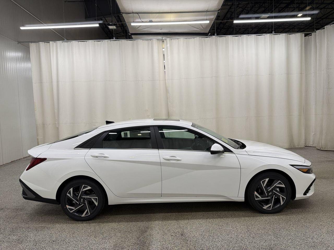 New 2026 Serenity White Hyundai Limited image 5