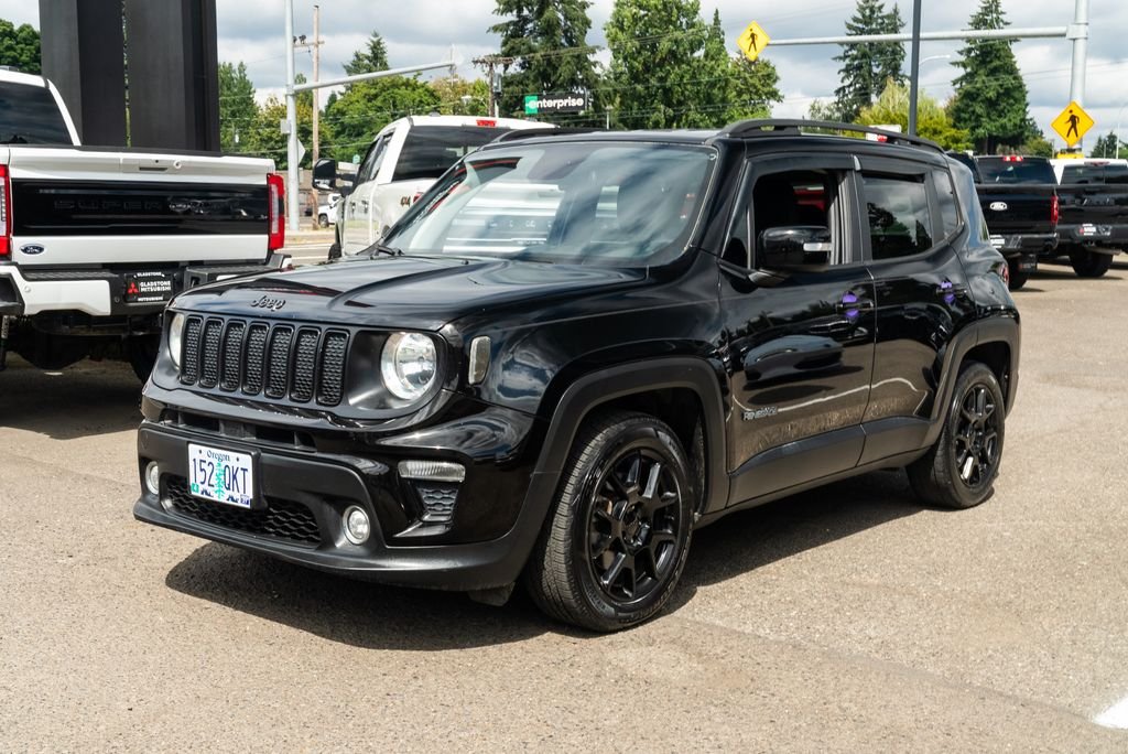Used 2019 Black Clearcoat Jeep Latitude image 3