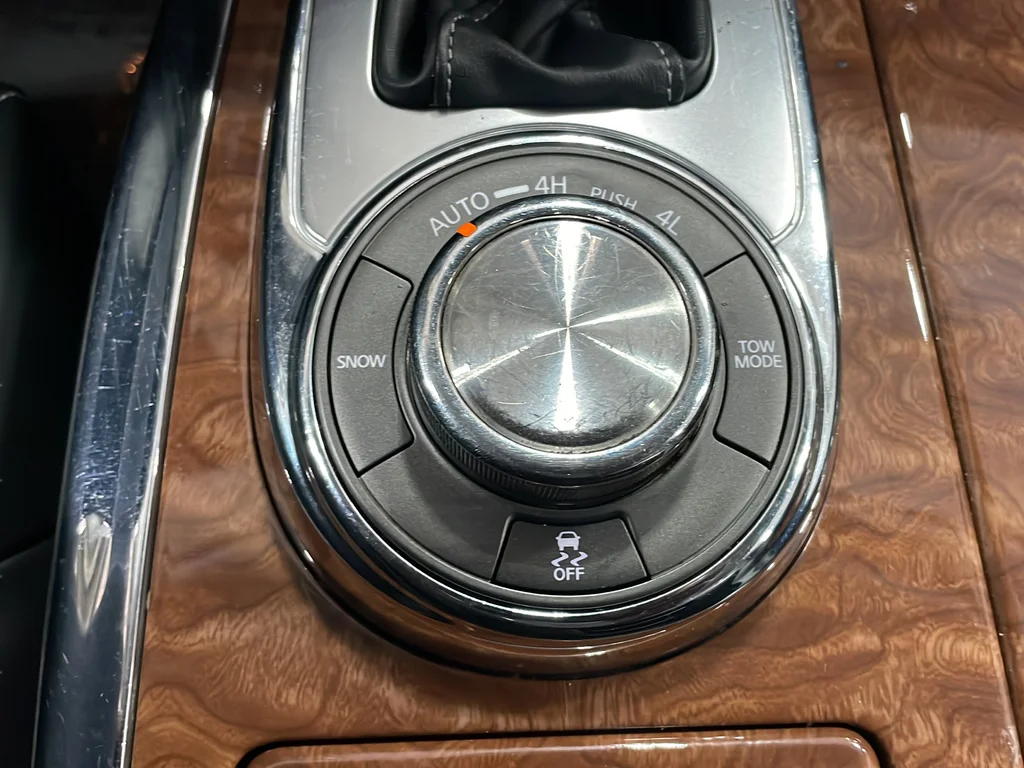 Used 2019 Black INFINITI LUXE image 30