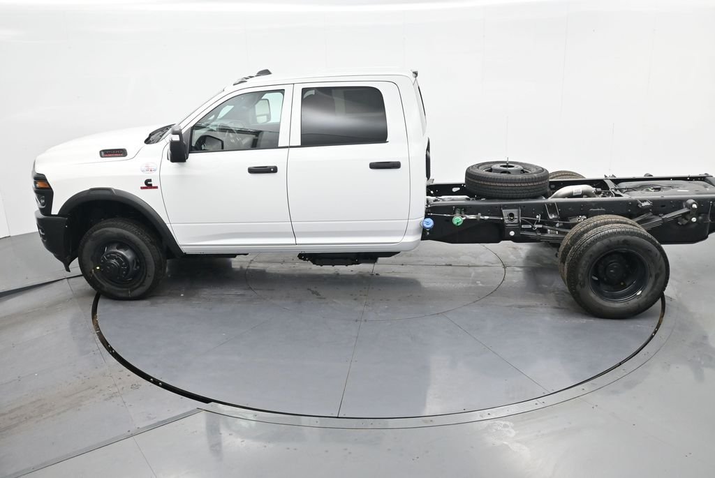 New 2026 Bright White Clear-Coat Exterior Paint RAM Tradesman image 29