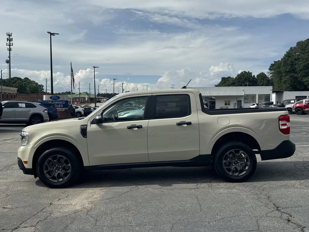 Used 2024  Ford XLT image 4