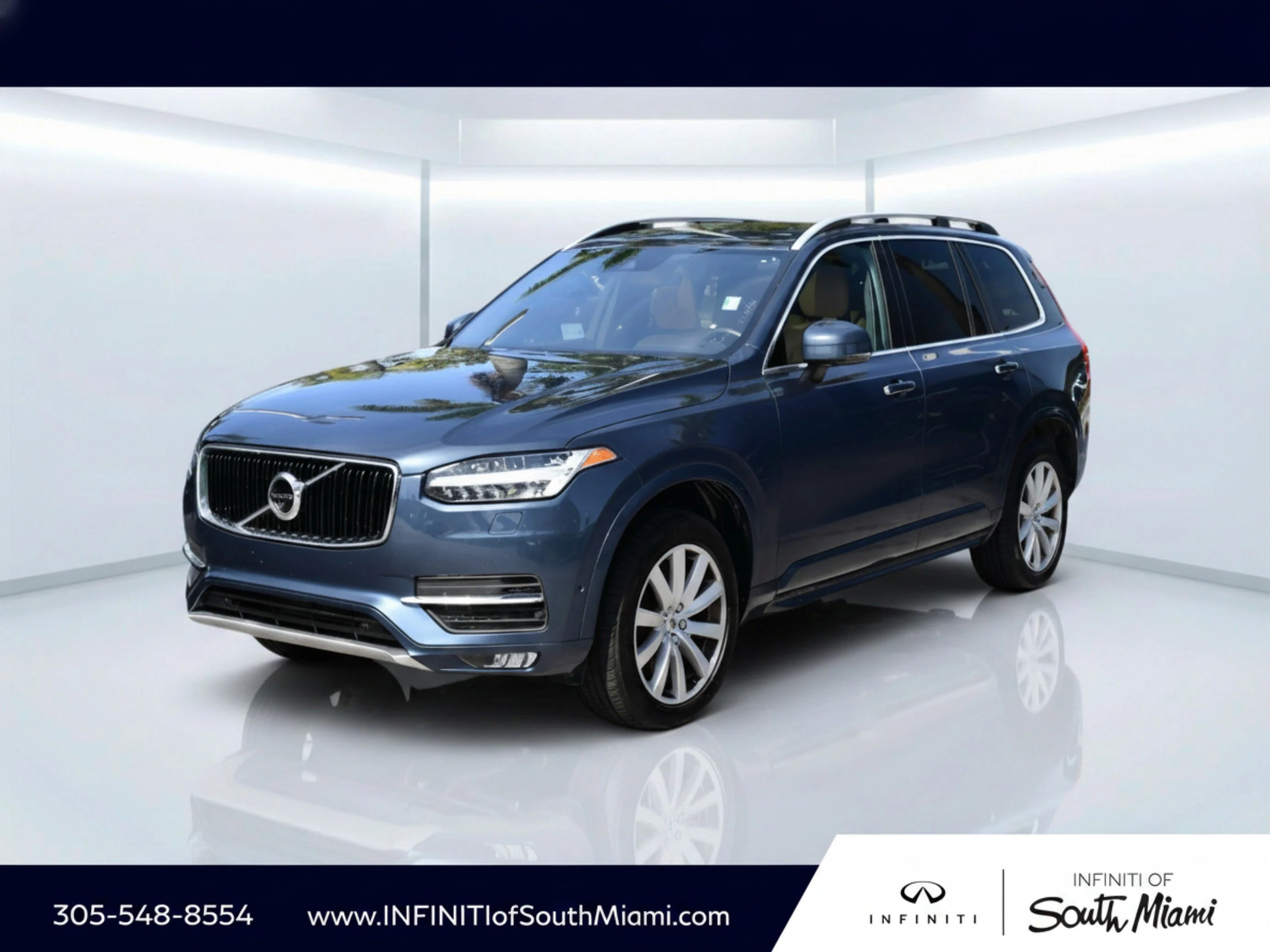 2018 Volvo XC90 T5 FWD Momentum's photo