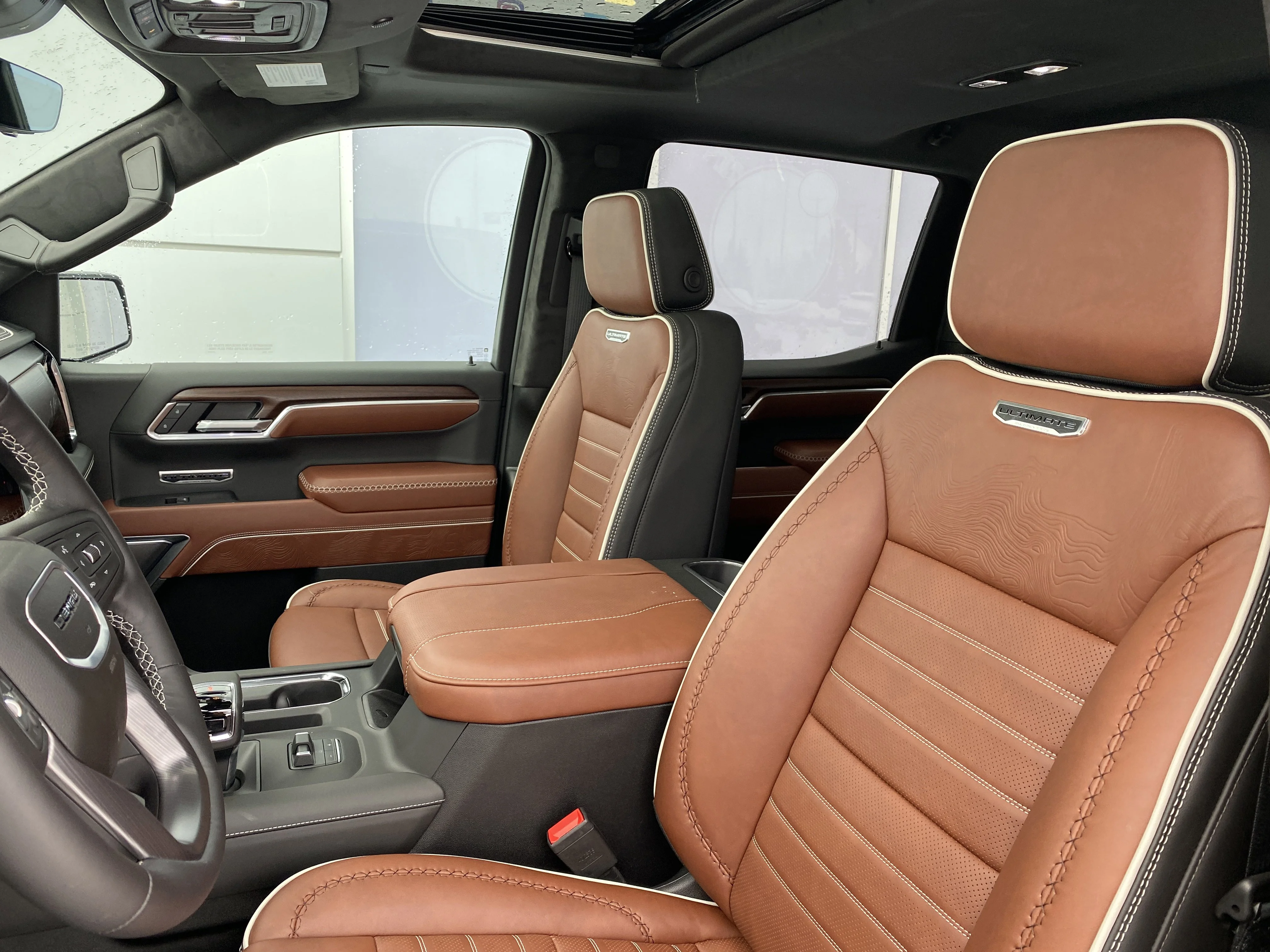 New 2026 ONYX BLACK GMC Denali Ultimate image 13