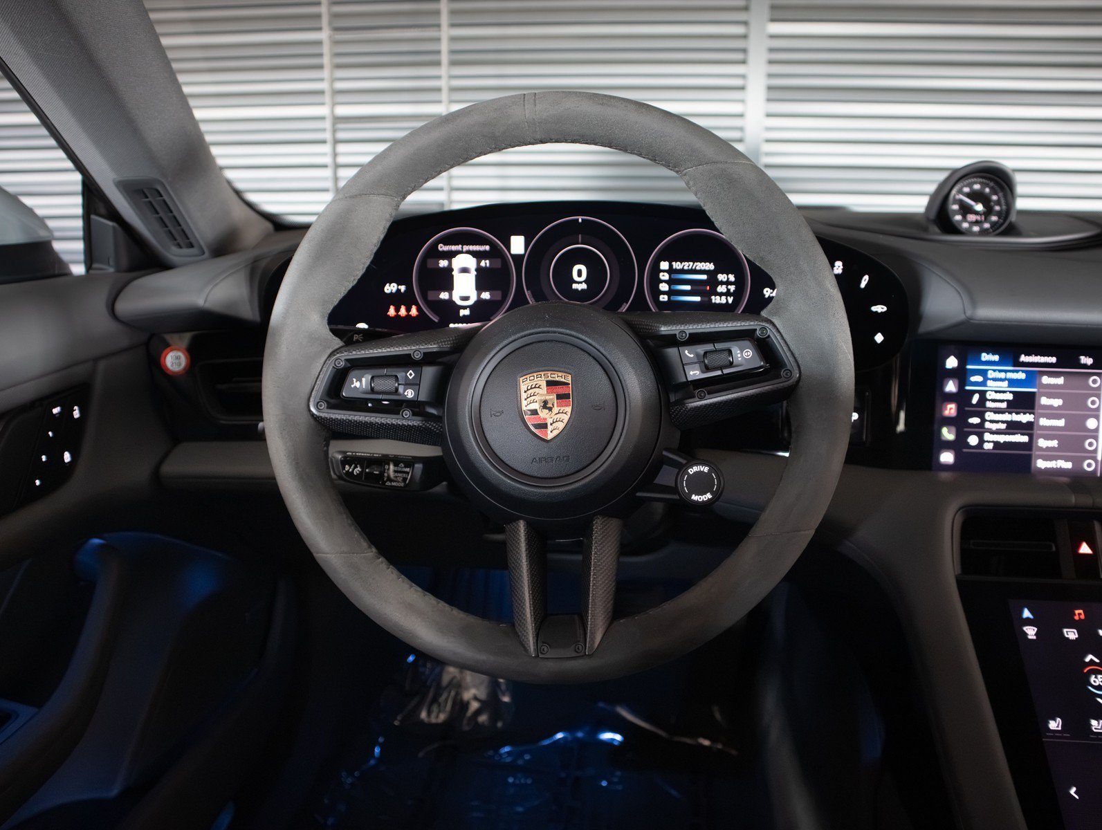 Certified Used 2023 Ice Grey Metallic Porsche 4S image 15
