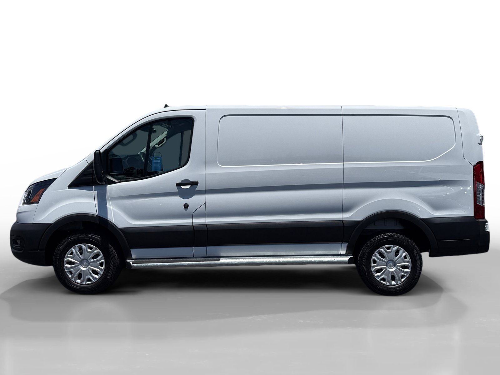 Used 2025 Oxford White Ford Base image 2