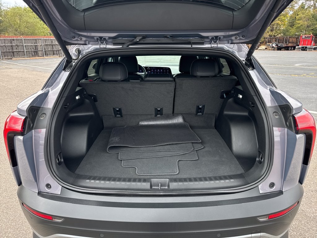 Used 2024 Galaxy Gray Metallic Chevrolet LT image 22