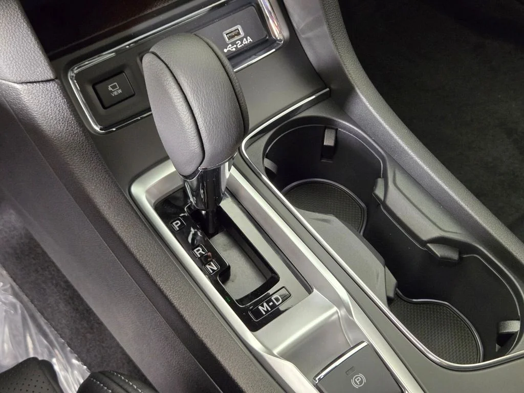 New 2026 MAGNETITE GRAY METALLIC Subaru Limited 7-Passenger image 16