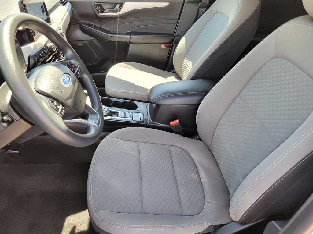 Used 2022 White Ford SEL image 16