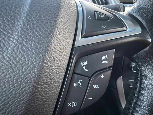 Used 2016 Silver Ford SEL image 8
