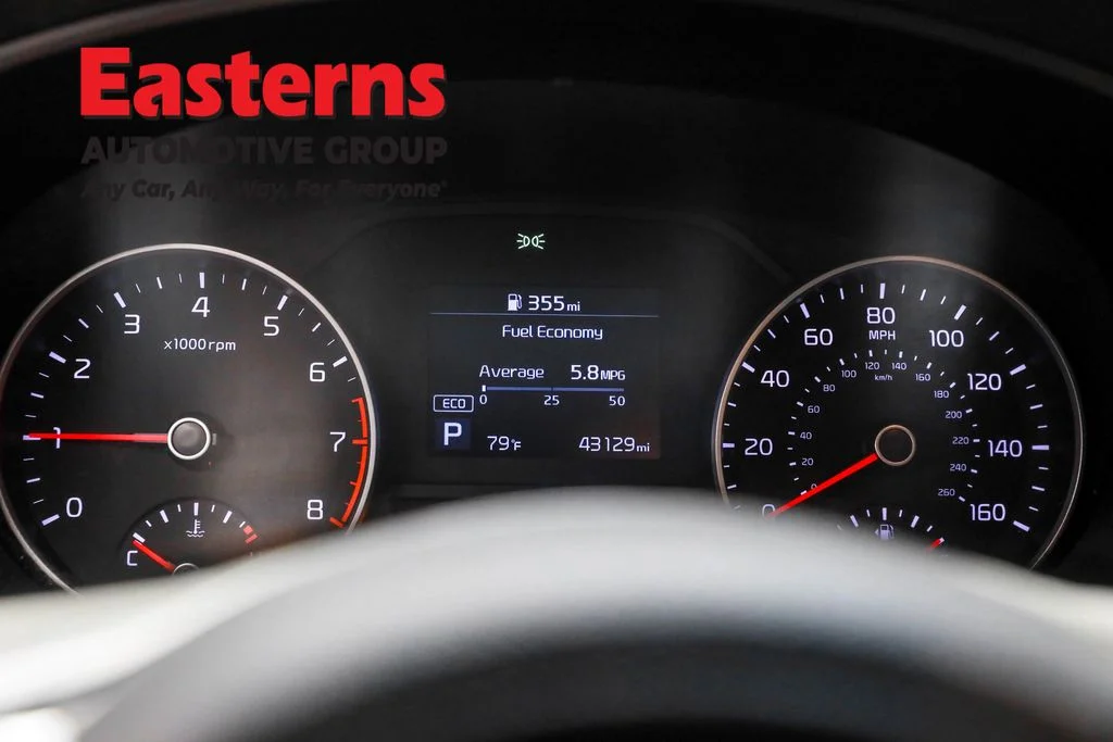 Used 2022 Silver Kia LX image 18