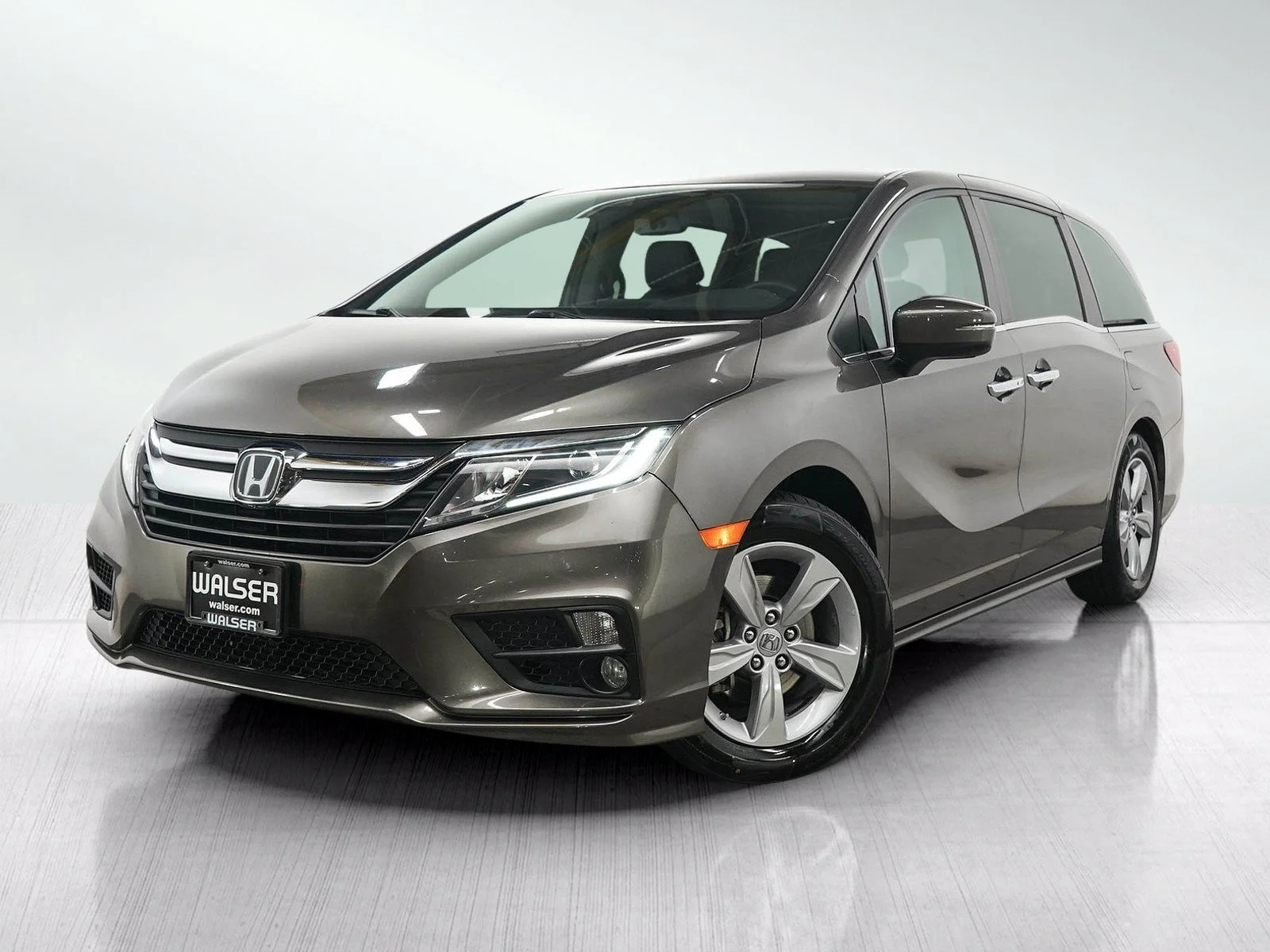 Used 2020  Honda EX-L image 1