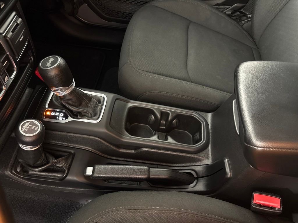Used 2022 Gray Jeep Unlimited Sport Altitude image 37