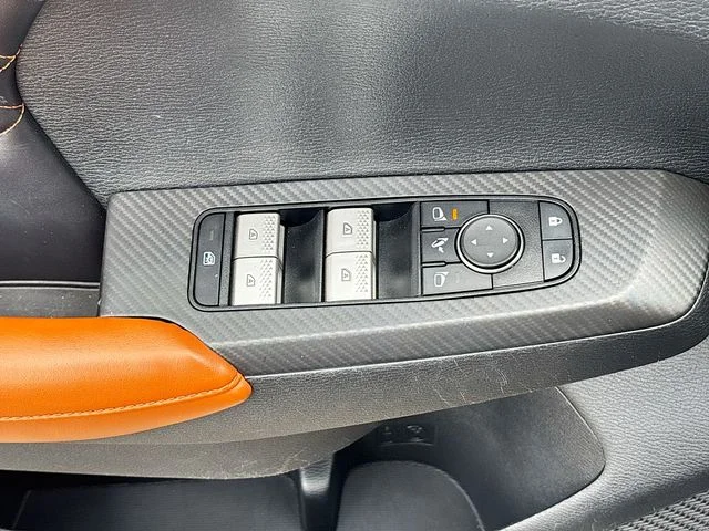 Used 2022 Blue Mitsubishi SEL image 18