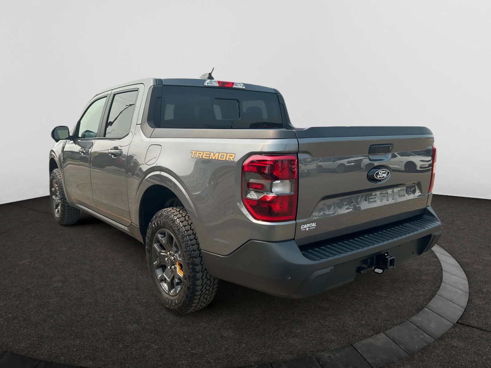 Used 2025 GRAY Ford TREMOR SuperCrew   AWD image 3
