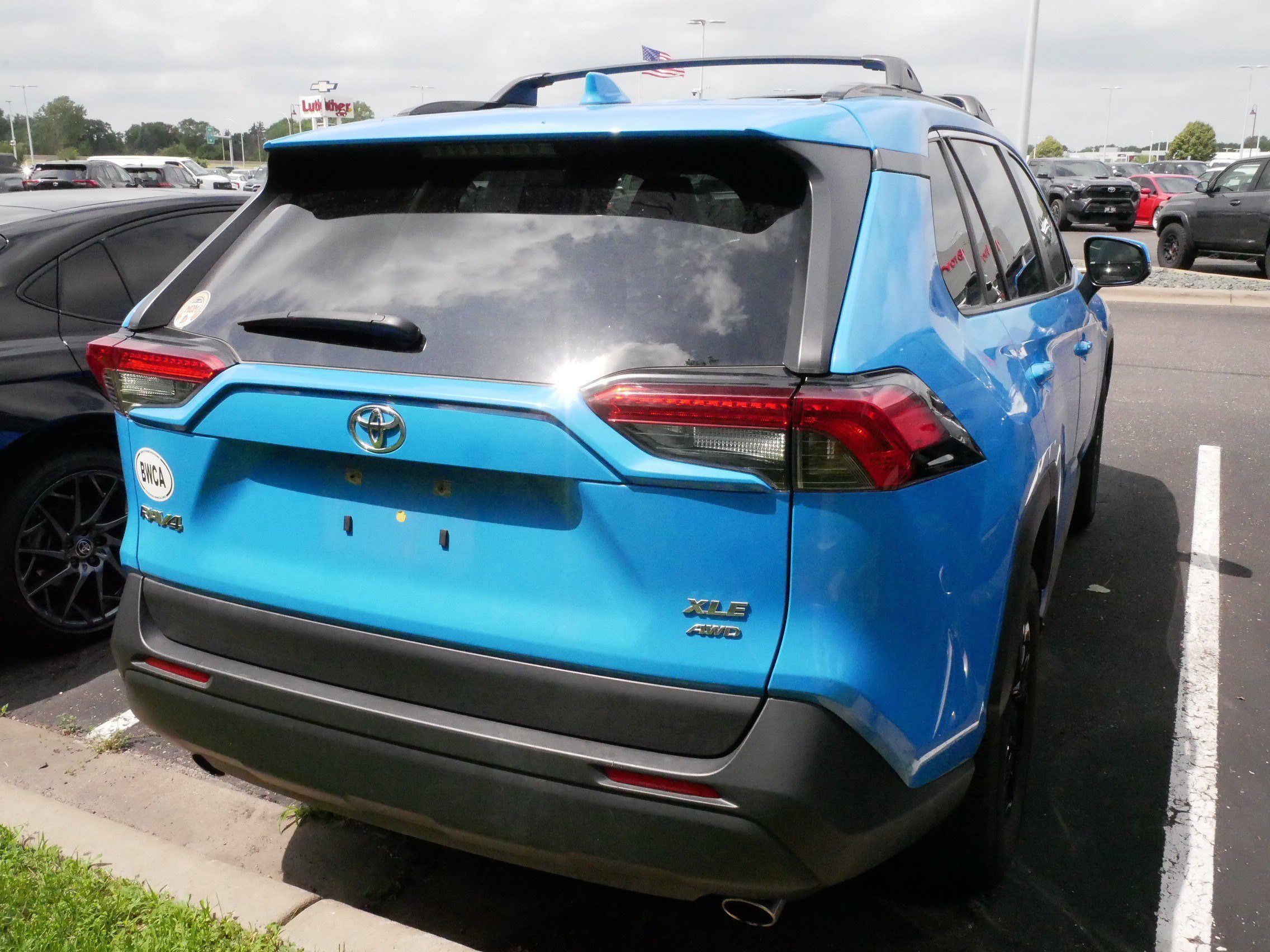 Used 2021 Blue Flame Toyota XLE image 4