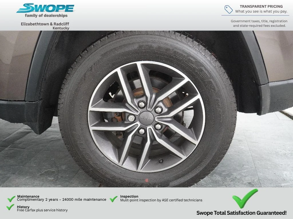Used 2019 Walnut Brown Metallic Clearcoat Jeep Laredo E image 25