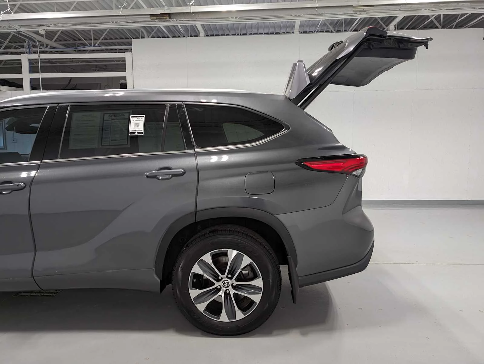 Used 2021 Magnetic Gray Metallic Toyota XLE image 11
