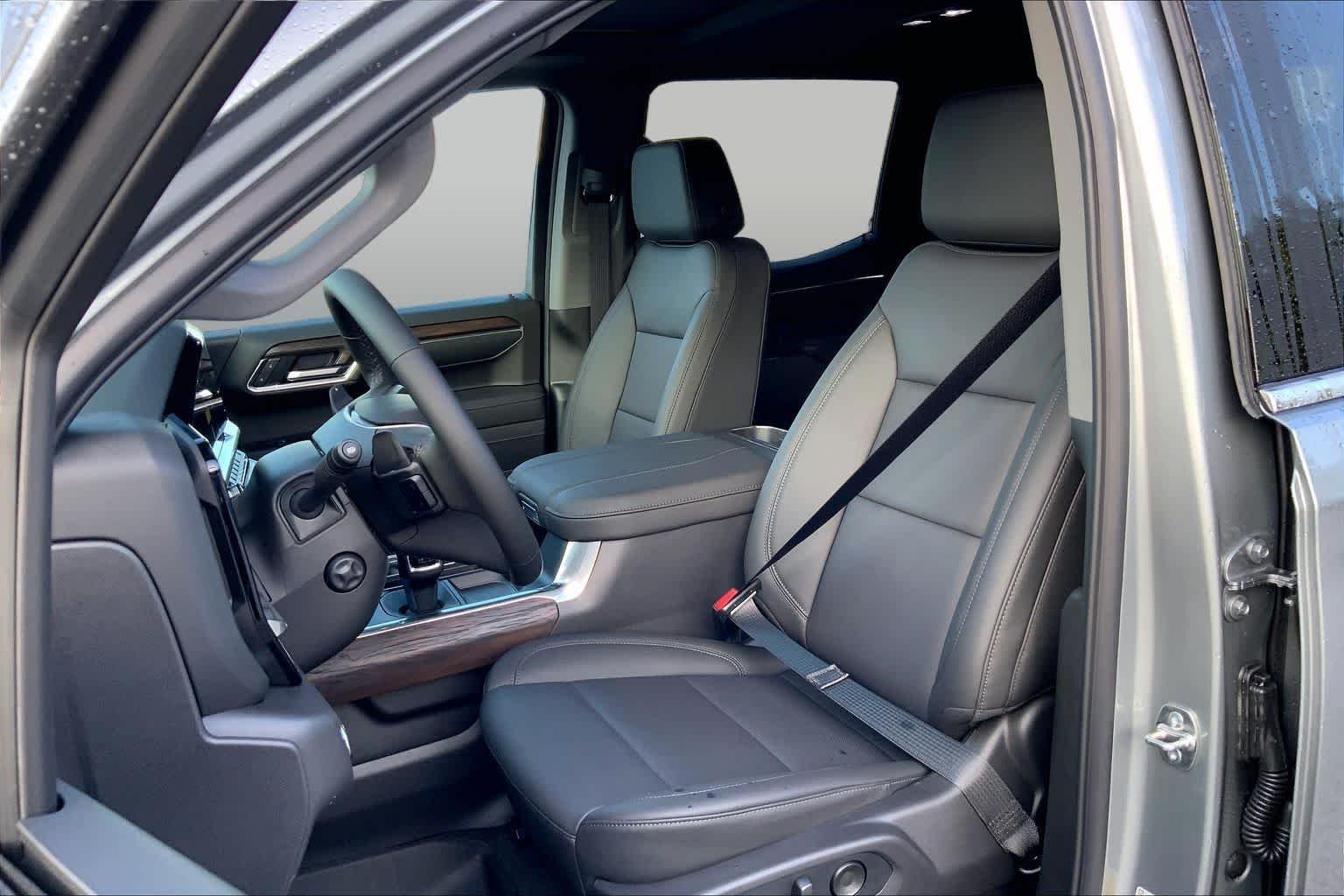 New 2026 Sterling Metallic GMC SLT image 8