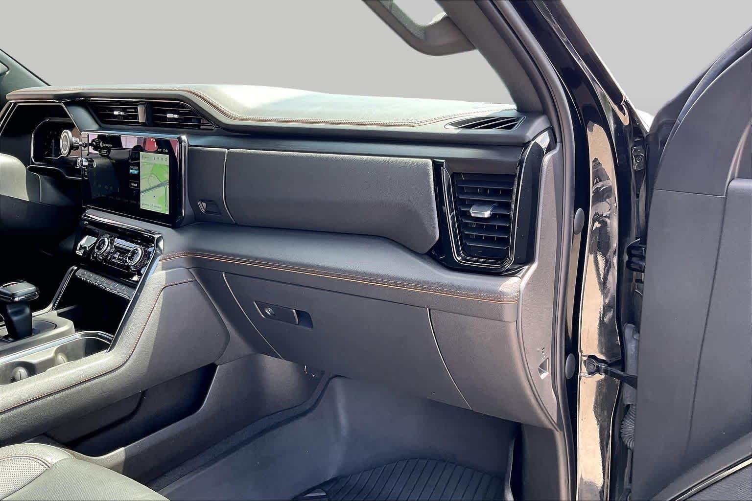 Used 2022 Onyx Black GMC AT4 image 19