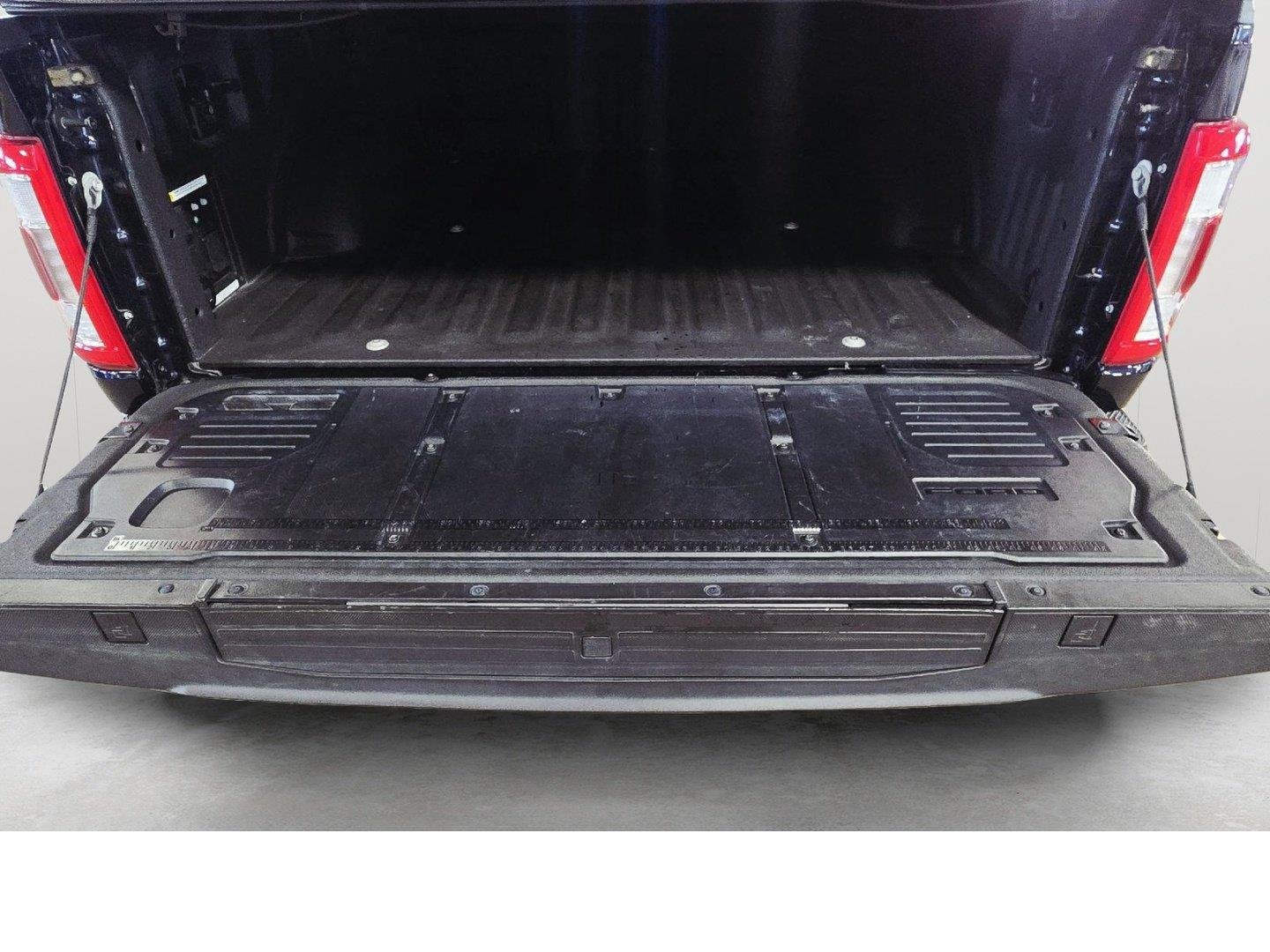 Used 2023 Bluestone Ford King Ranch image 28
