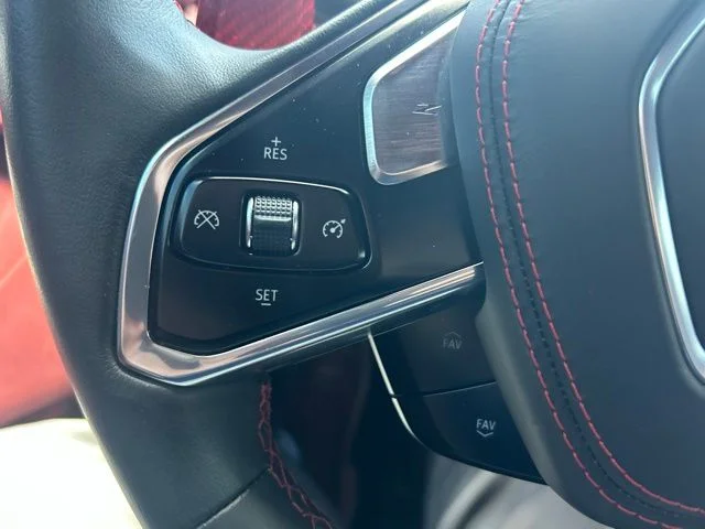 Used 2021 White Chevrolet Stingray image 16